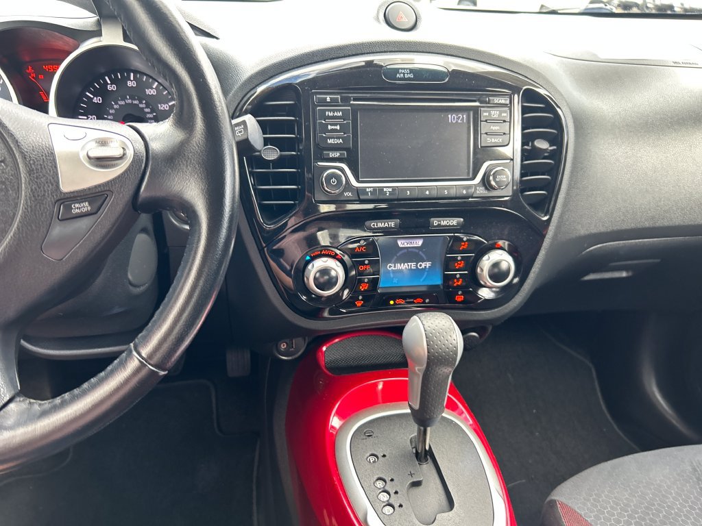 Used 2015 Nissan Juke SV w/ Cold Weather Package AWD/4WD image 21