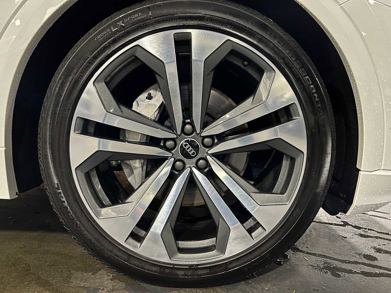 Used 2022 Audi Q8 Prestige image 9