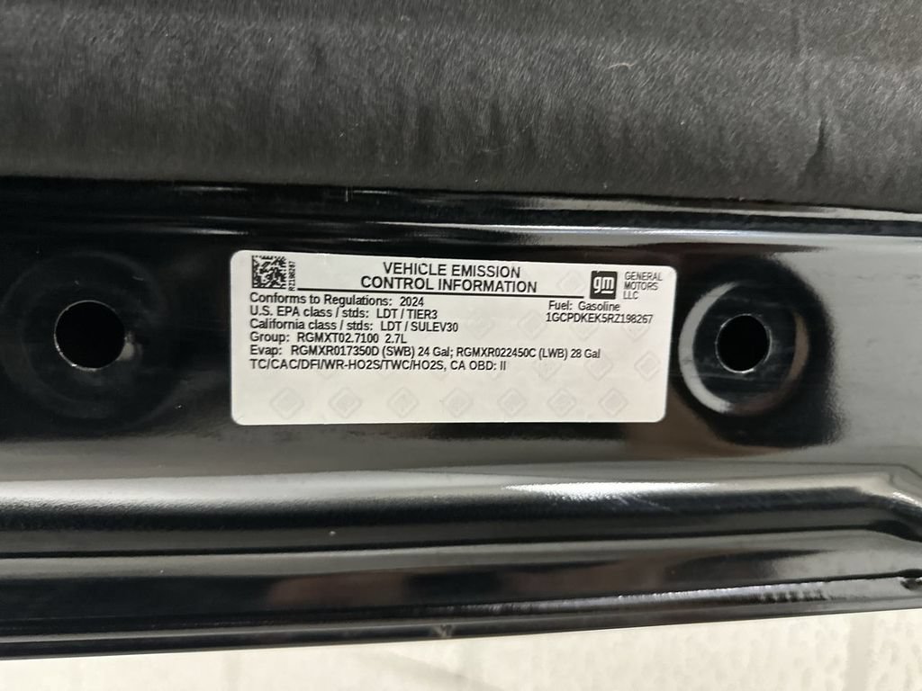 Used 2024 Chevrolet Silverado 1500 LT AWD/4WD image 18