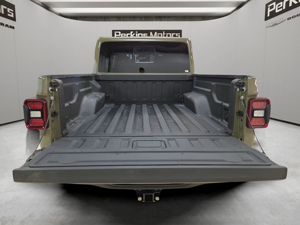 New 2026 Jeep Gladiator Rubicon w/ Steel Bumper Group image 22