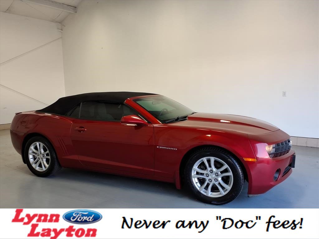 Used 2013 Chevrolet Camaro LT image 2