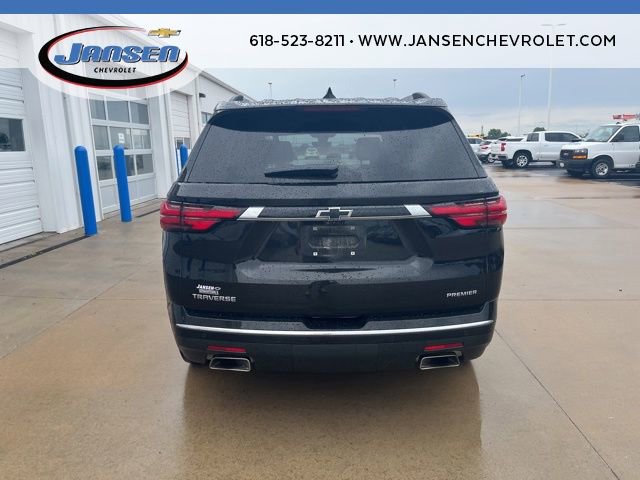 Used 2023 Chevrolet Traverse Premier FWD image 5