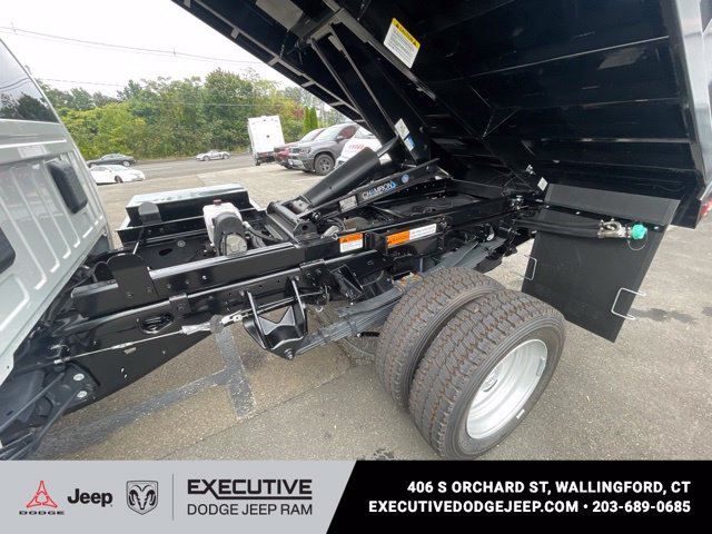 New 2026 RAM 5500 Tradesman w/ Chrome Appearance Group AWD/4WD image 15