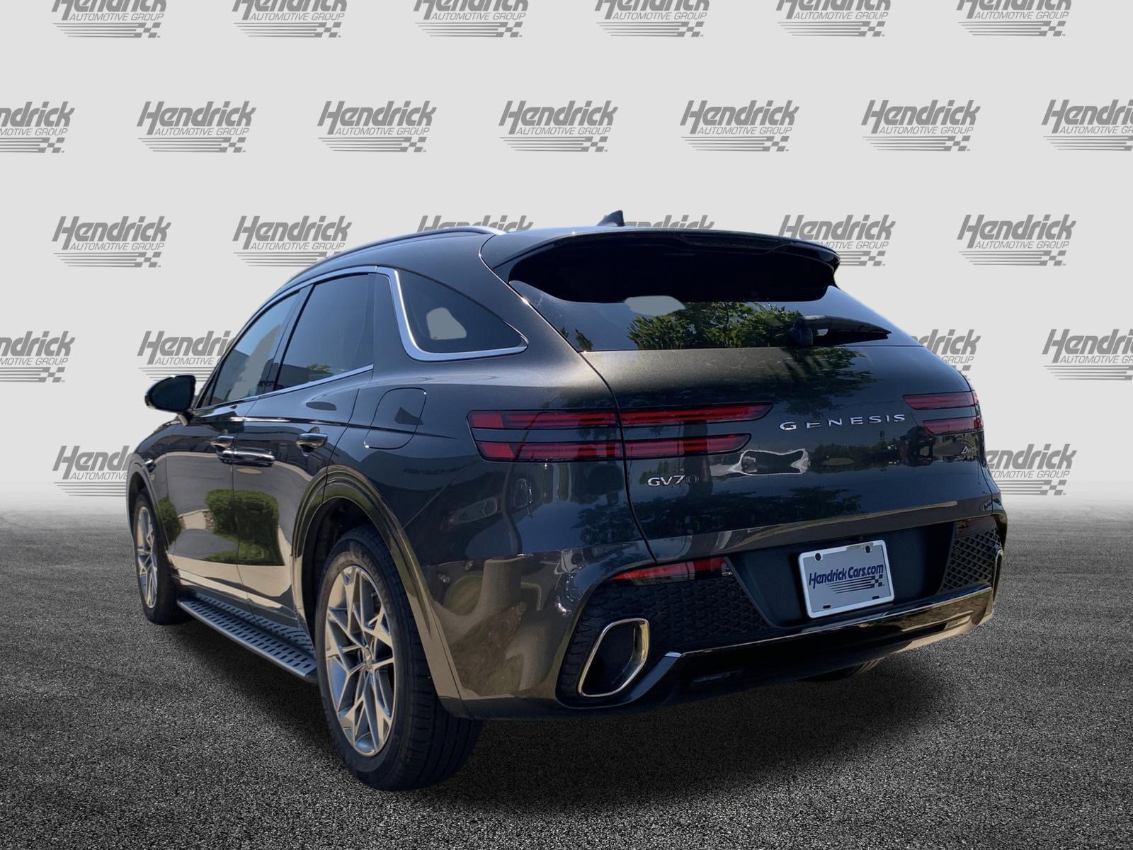 Used 2025 Genesis GV70 2.5T w/ Advanced Package AWD/4WD image 8