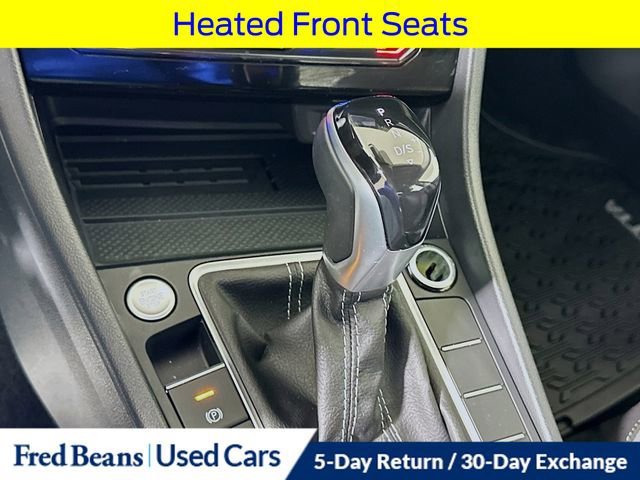 Used 2025 Volkswagen Jetta SE image 18