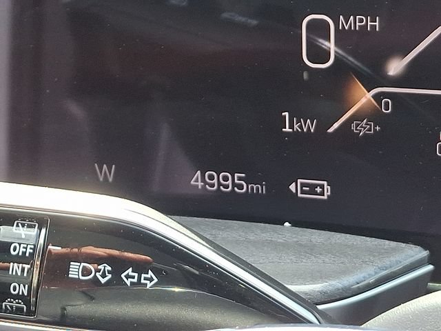 Certified 2025 Cadillac Escalade IQ Sport 2 AWD/4WD image 20
