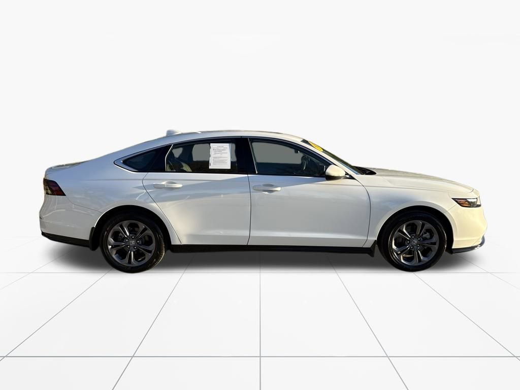 Used 2024 Honda Accord EX-L image 10