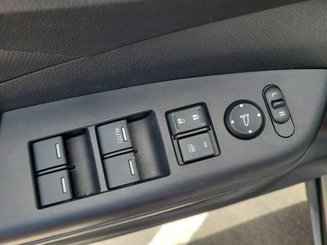 Used 2016 Honda CR-V LX image 19