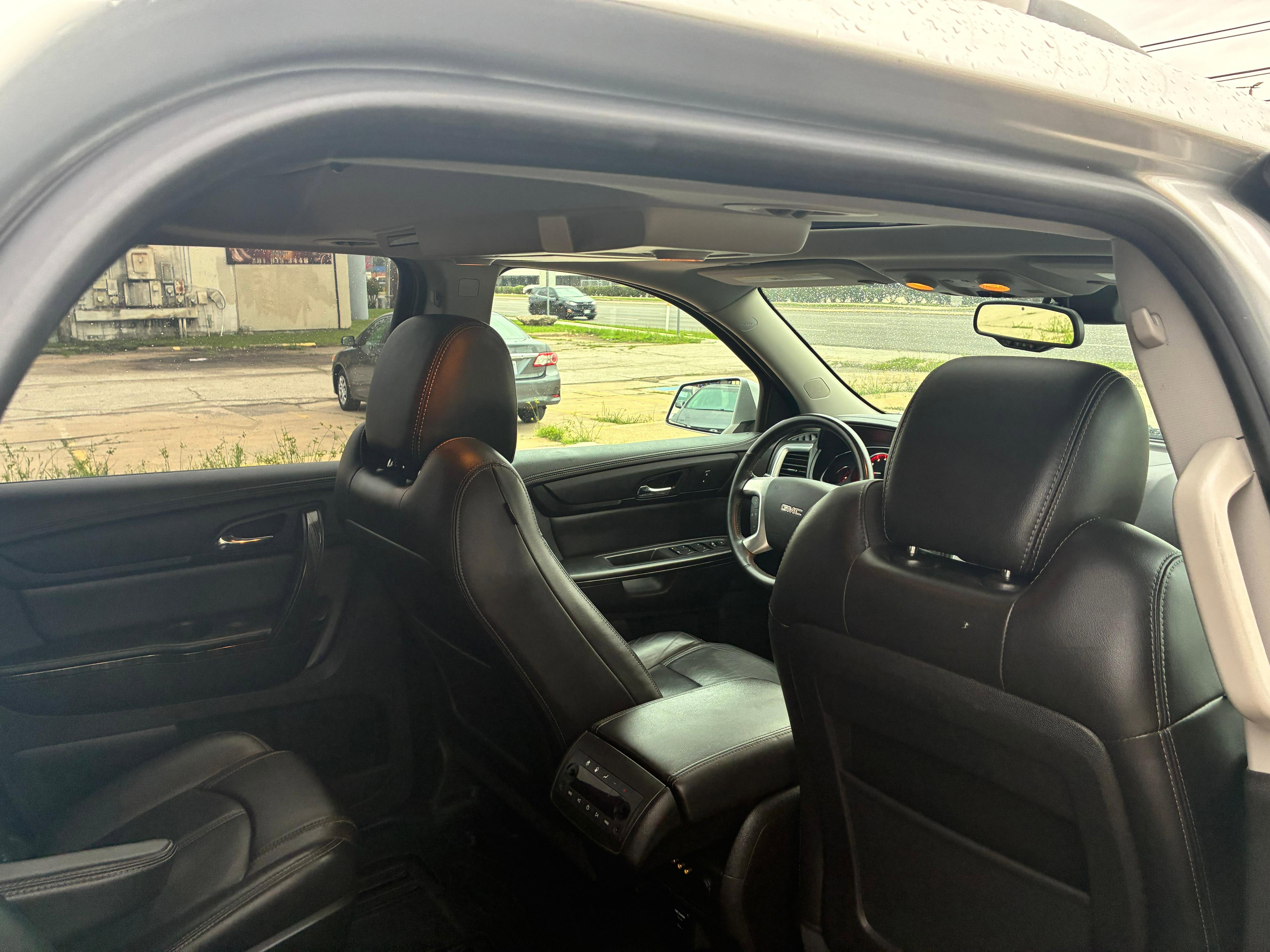 Used 2016 GMC Acadia SLT w/ Open Road Package FWD image 5