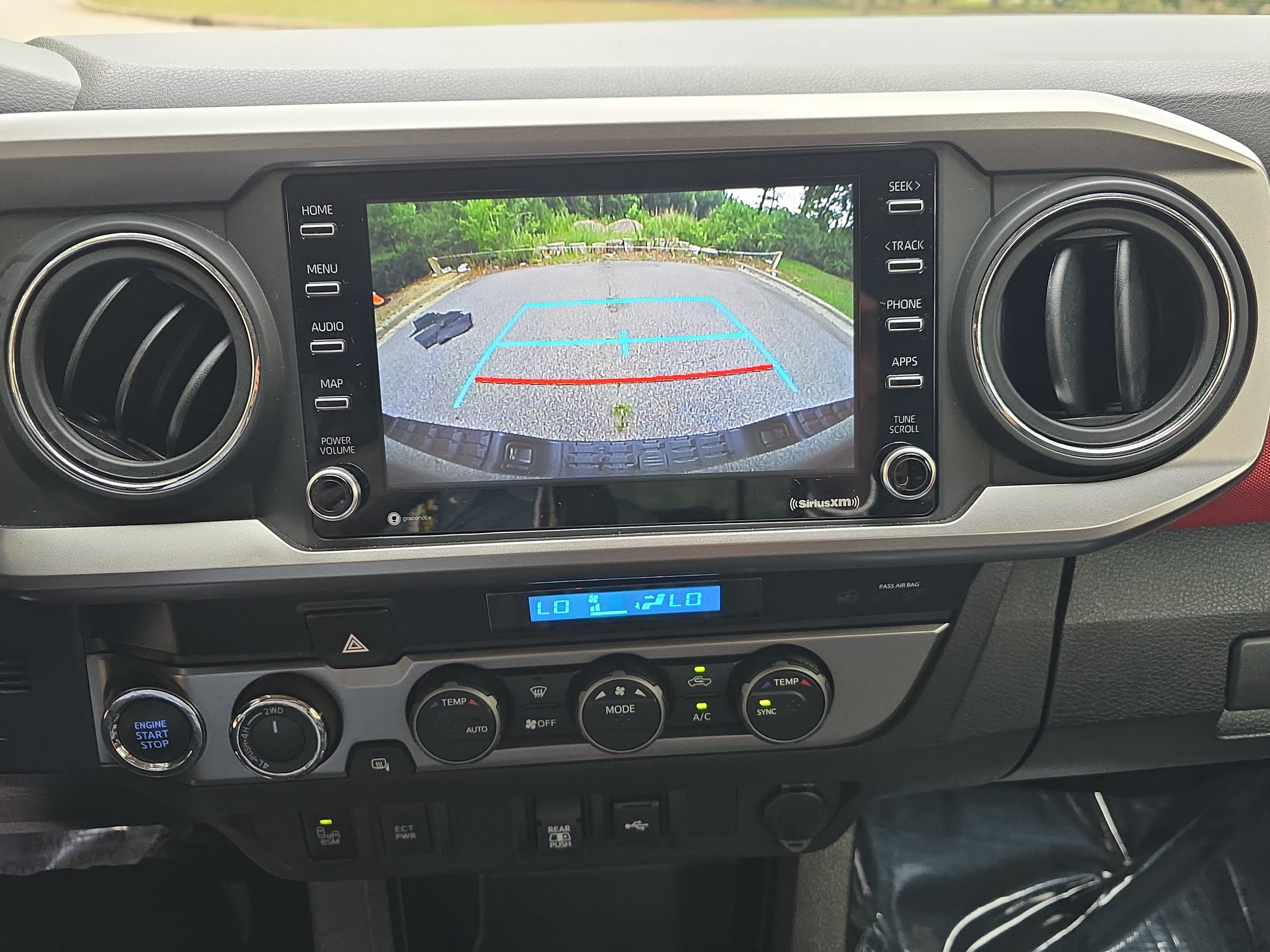 Used 2023 Toyota Tacoma SR5 w/ Technology Package AWD/4WD image 22