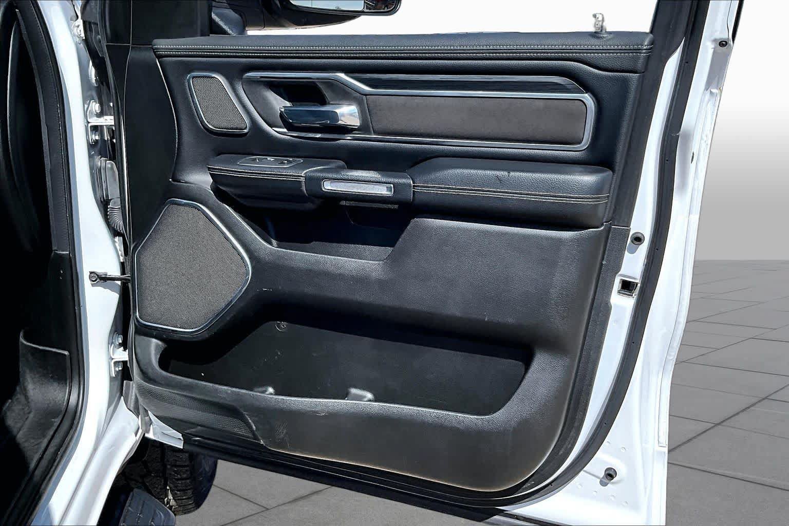 Used 2023 RAM 1500 Laramie AWD/4WD image 23