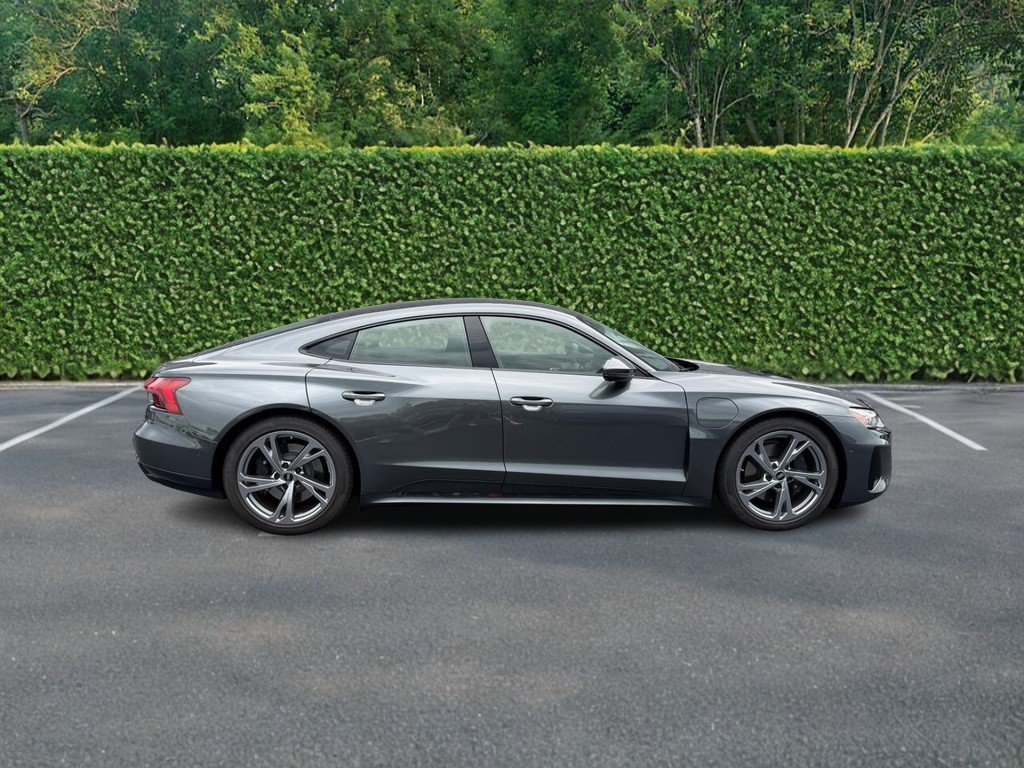 Used 2023 Audi e-tron GT Prestige w/ Prestige Package AWD/4WD image 2