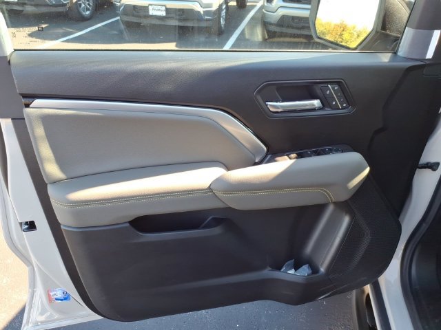 New 2026 Chevrolet Colorado ZR2 w/ Technology Package AWD/4WD image 10