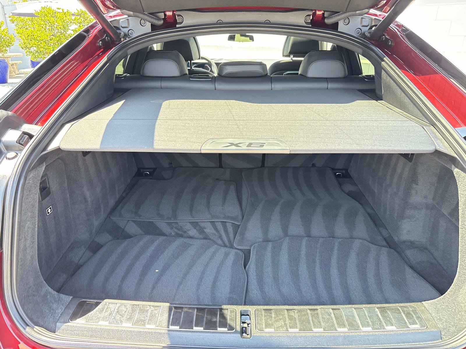 Used 2025 BMW X6 xDrive40i AWD/4WD image 8