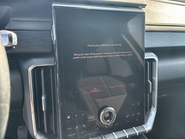 Certified 2025 GMC Acadia Elevation FWD image 13