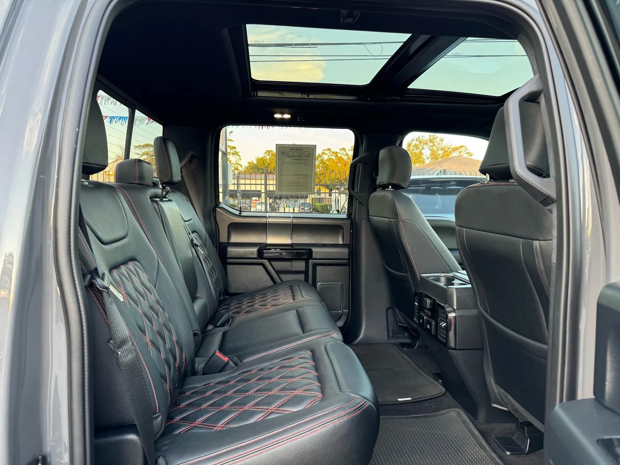 Used 2020 Ford F150 Lariat w/ Equipment Group 502A Luxury AWD/4WD image 34