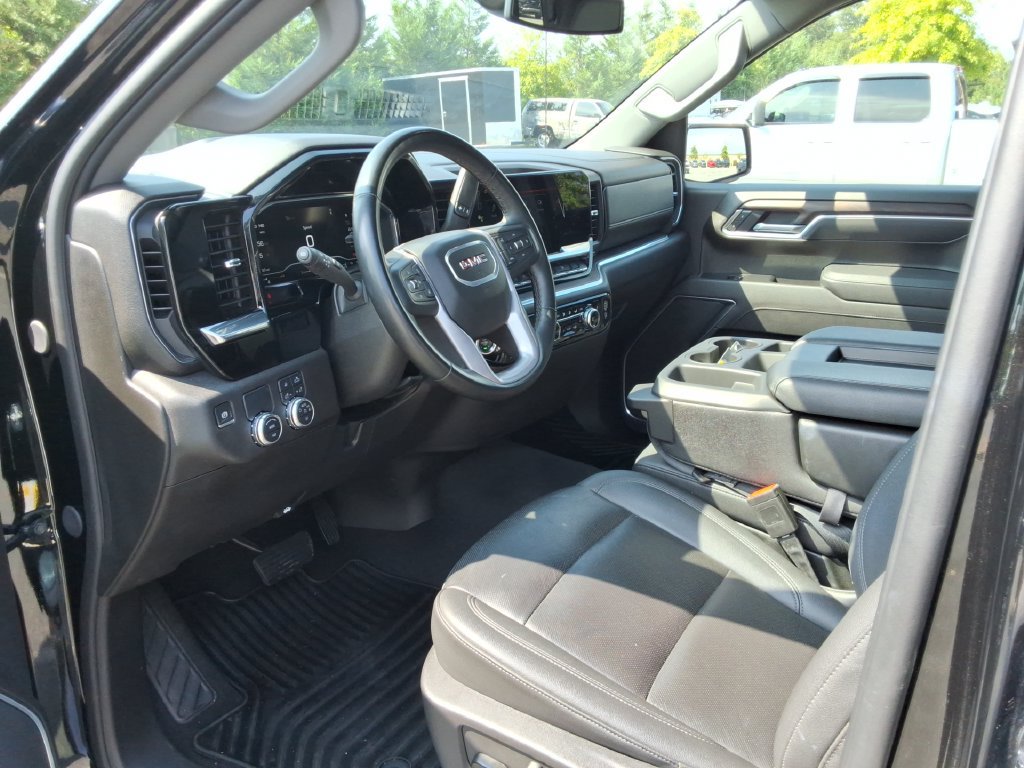 Used 2025 GMC Sierra 1500 SLT RWD image 23
