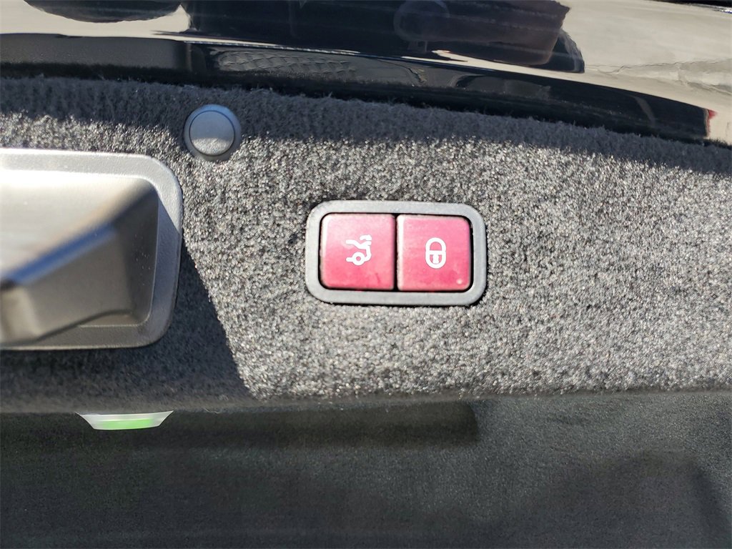 Used 2020 Mercedes-Benz S 560 Sedan image 7