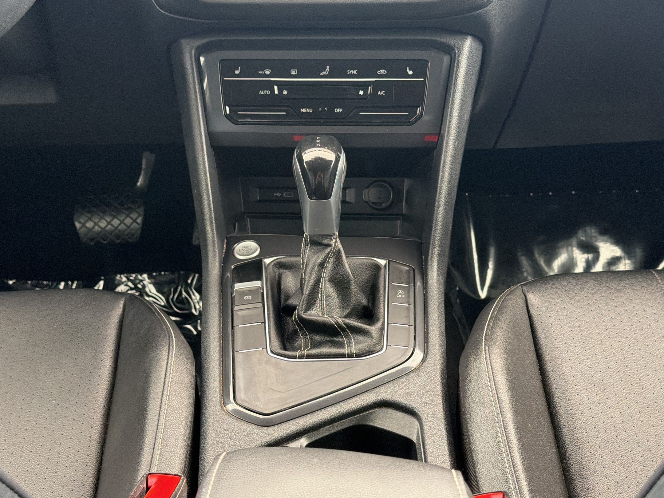 Used 2022 Volkswagen Tiguan SE FWD image 18