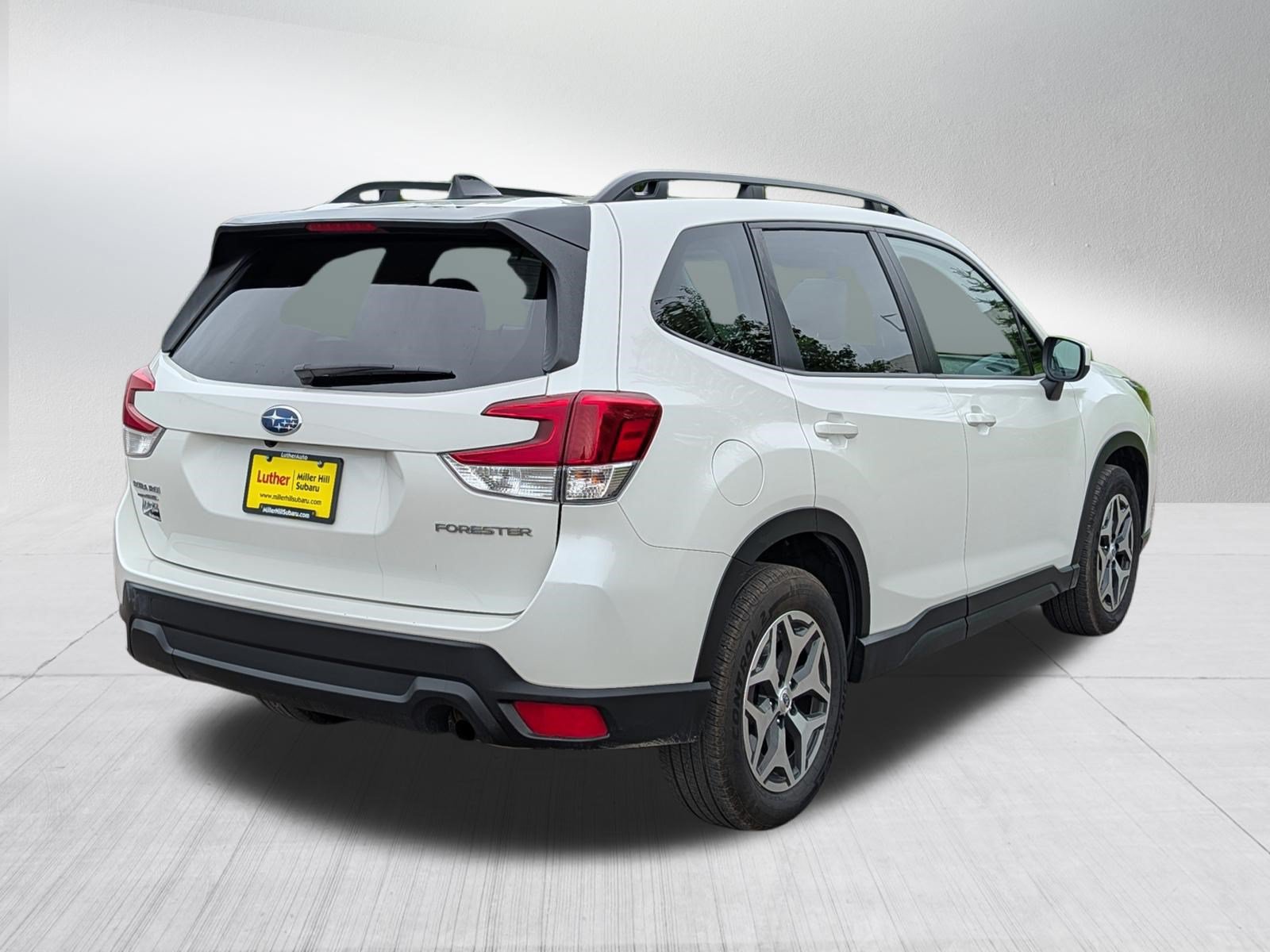 Used 2024 Subaru Forester Premium AWD/4WD image 7