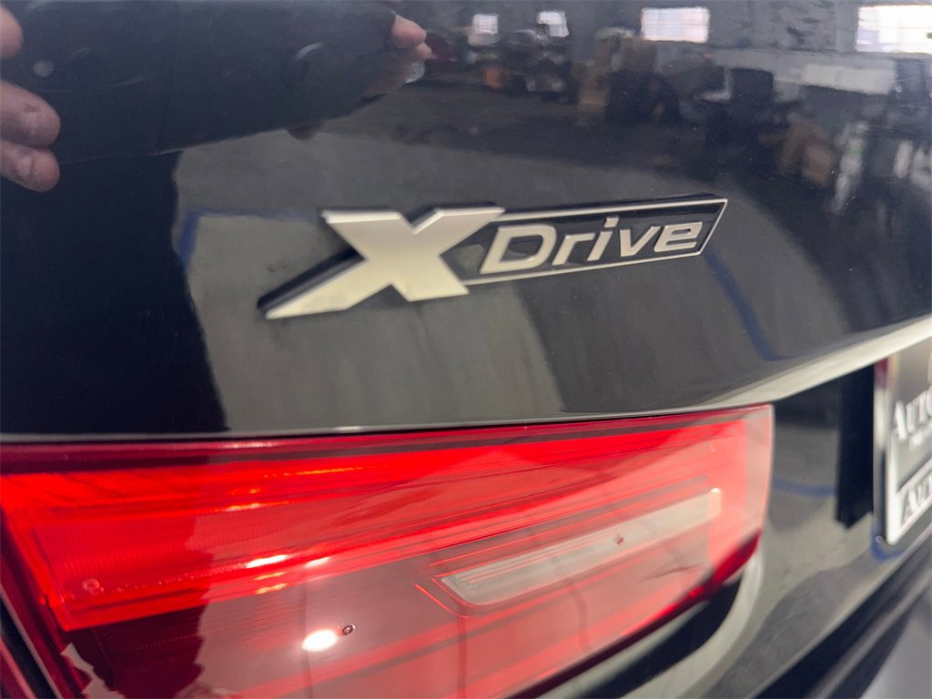 Used 2020 BMW M550i xDrive w/ Executive Package image 24