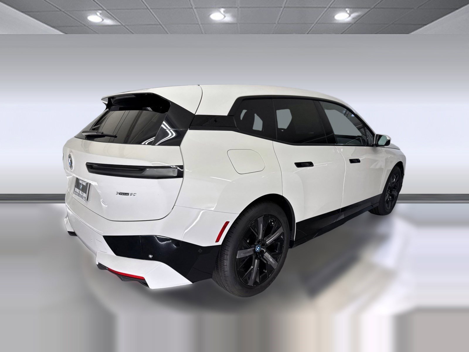 Certified 2023 BMW iX xDrive50 w/ Premium Package image 9