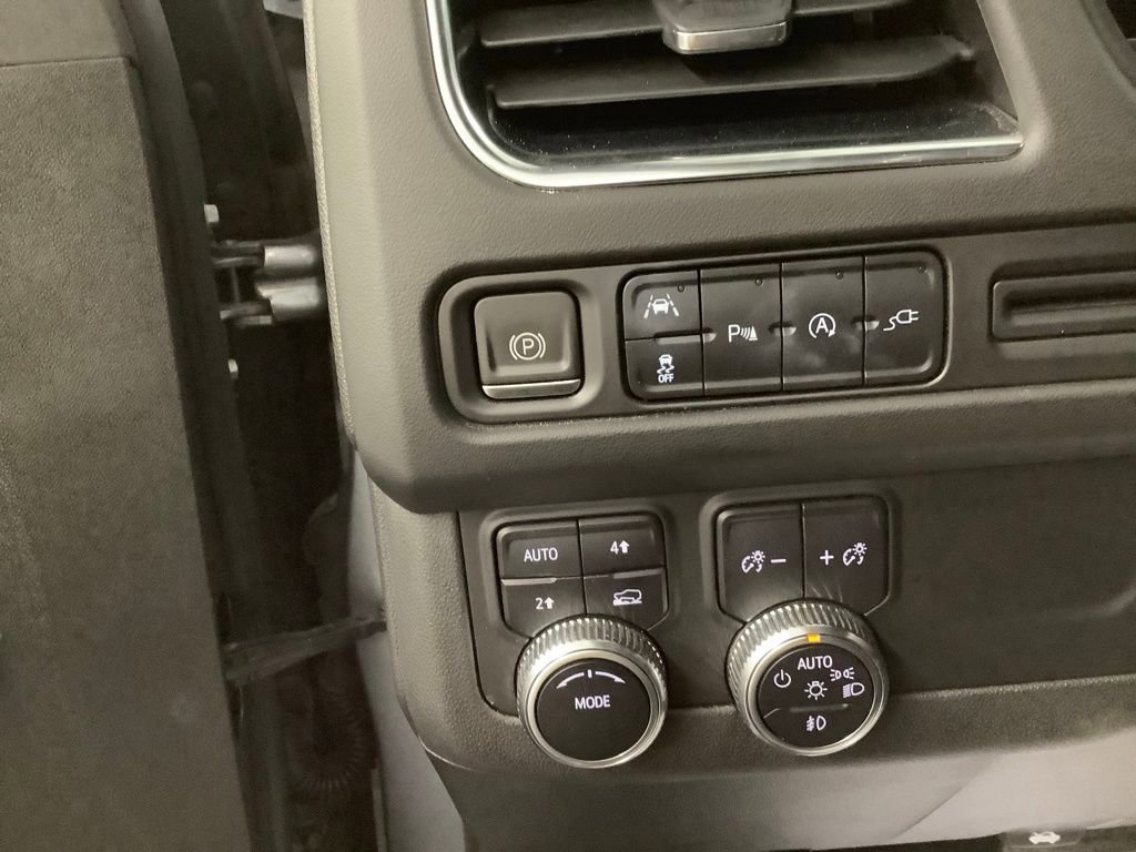 Used 2022 GMC Yukon SLE image 15