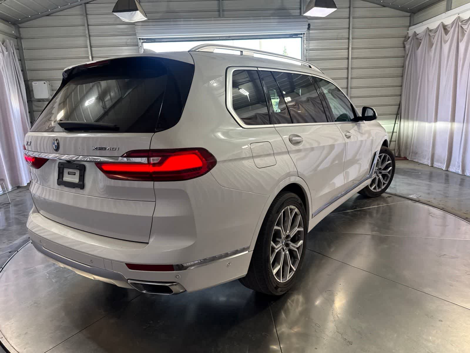 Used 2020 BMW X7 xDrive40i w/ Premium Package AWD/4WD image 5