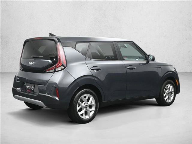 Used 2024 Kia Soul LX w/ Option Group 015 FWD image 2