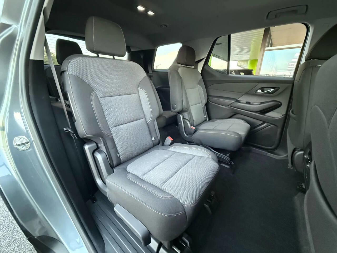 Used 2020 Chevrolet Traverse LT AWD/4WD image 14
