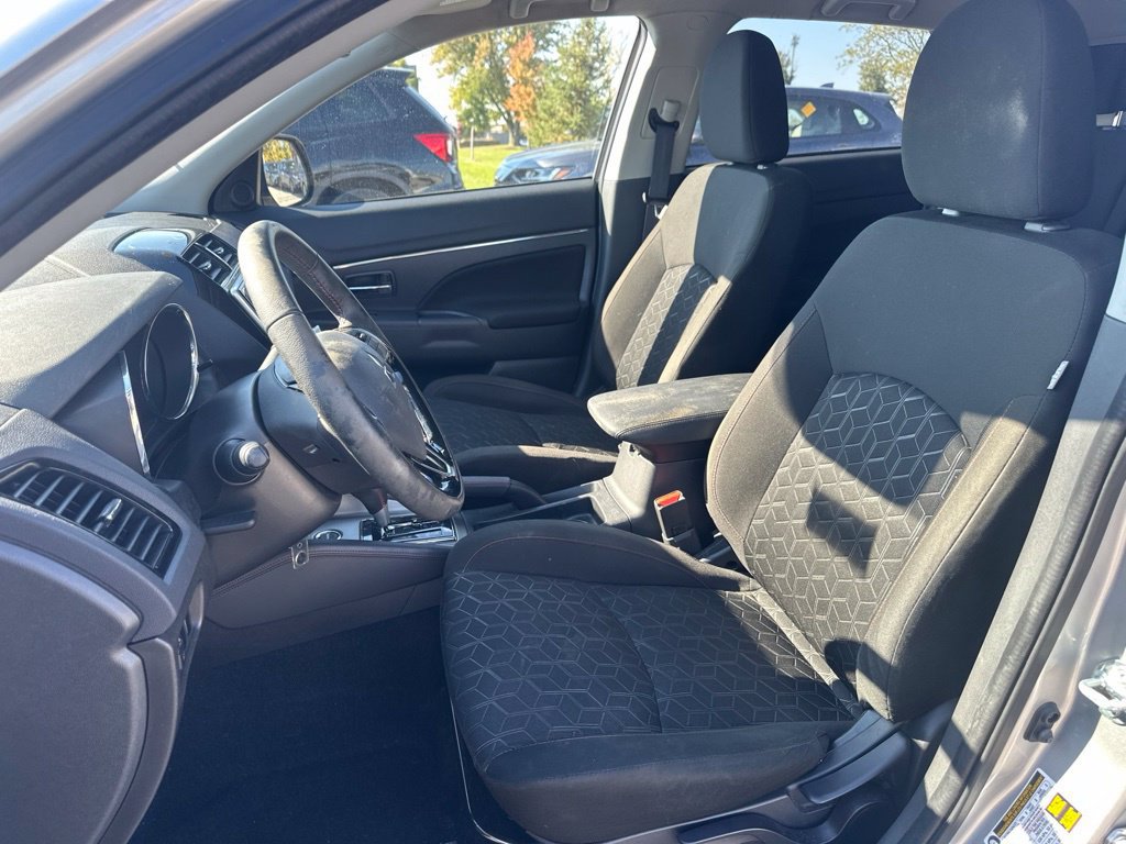 Used 2024 Mitsubishi Outlander Sport LE AWD/4WD image 15