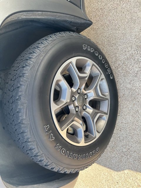 Used 2020 Jeep Cherokee Trailhawk image 16