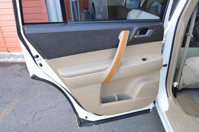 Used 2010 Toyota Highlander 4WD Hybrid w/ Extra Value Pkg 2 image 60