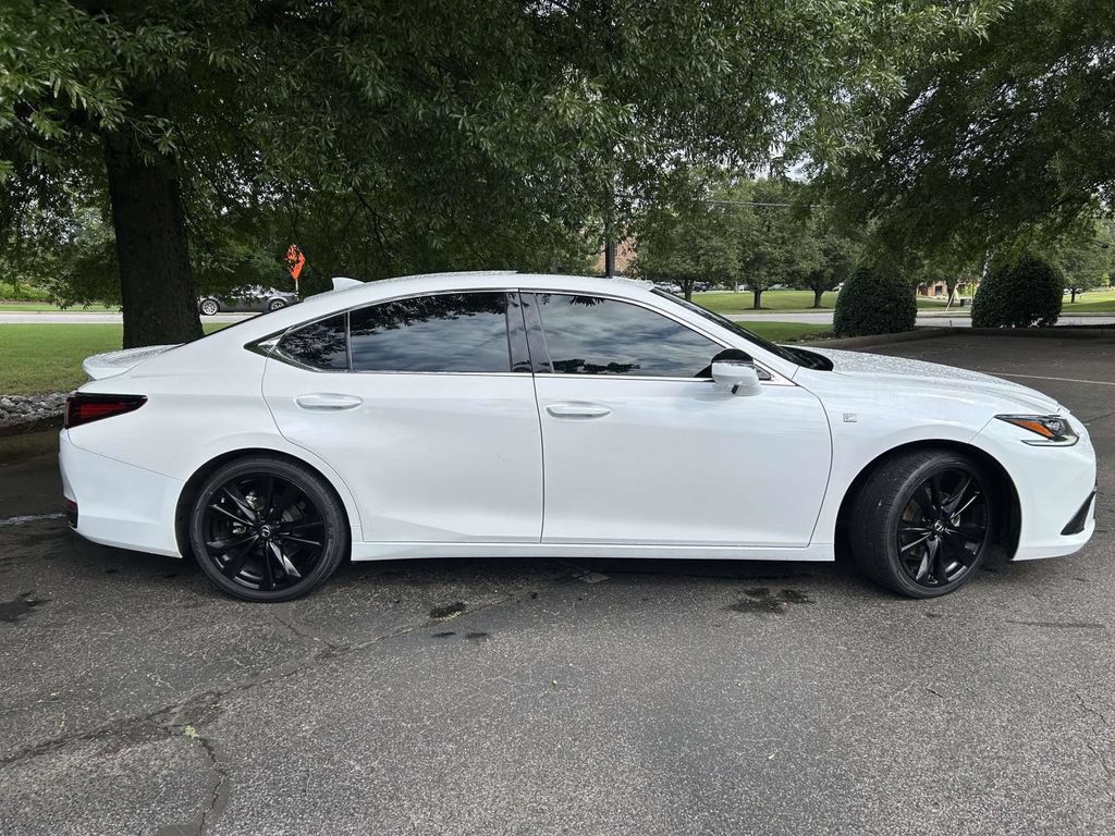 Used 2024 Lexus ES 300h F Sport w/ Accessory Package (Z2) FWD image 2