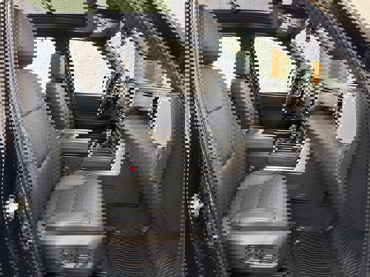 Used 2023 Toyota Tundra Platinum image 56