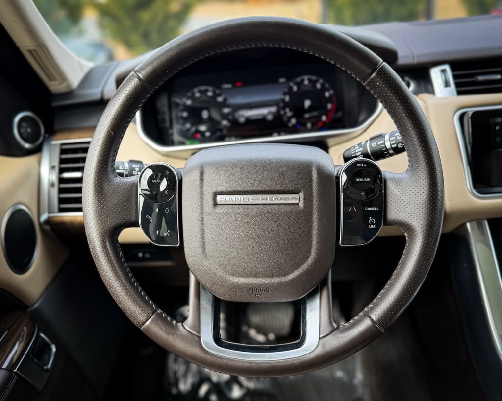Used 2018 Land Rover Range Rover Sport HSE AWD/4WD image 12