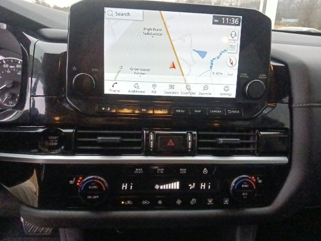 Used 2025 Nissan Pathfinder SL w/ SL Premium Package image 21