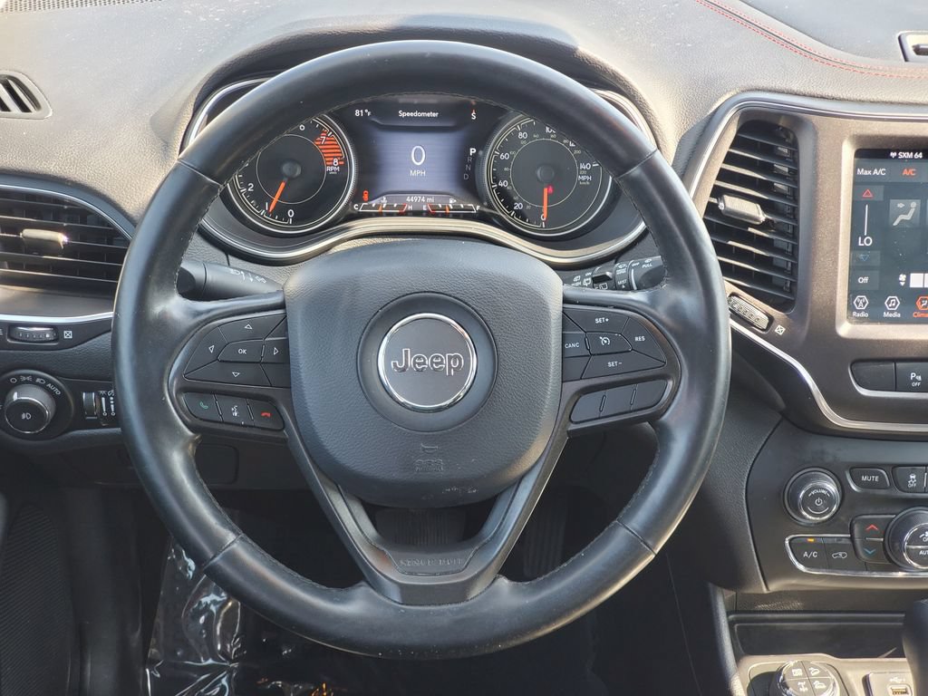Used 2020 Jeep Cherokee Trailhawk w/ Cold Weather Group AWD/4WD image 14