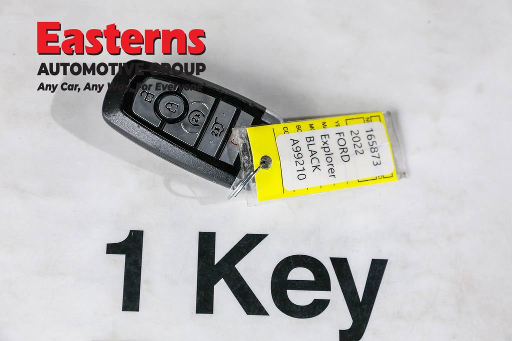 Used 2022 Ford Explorer Limited w/ Equipment Group 301A image 25