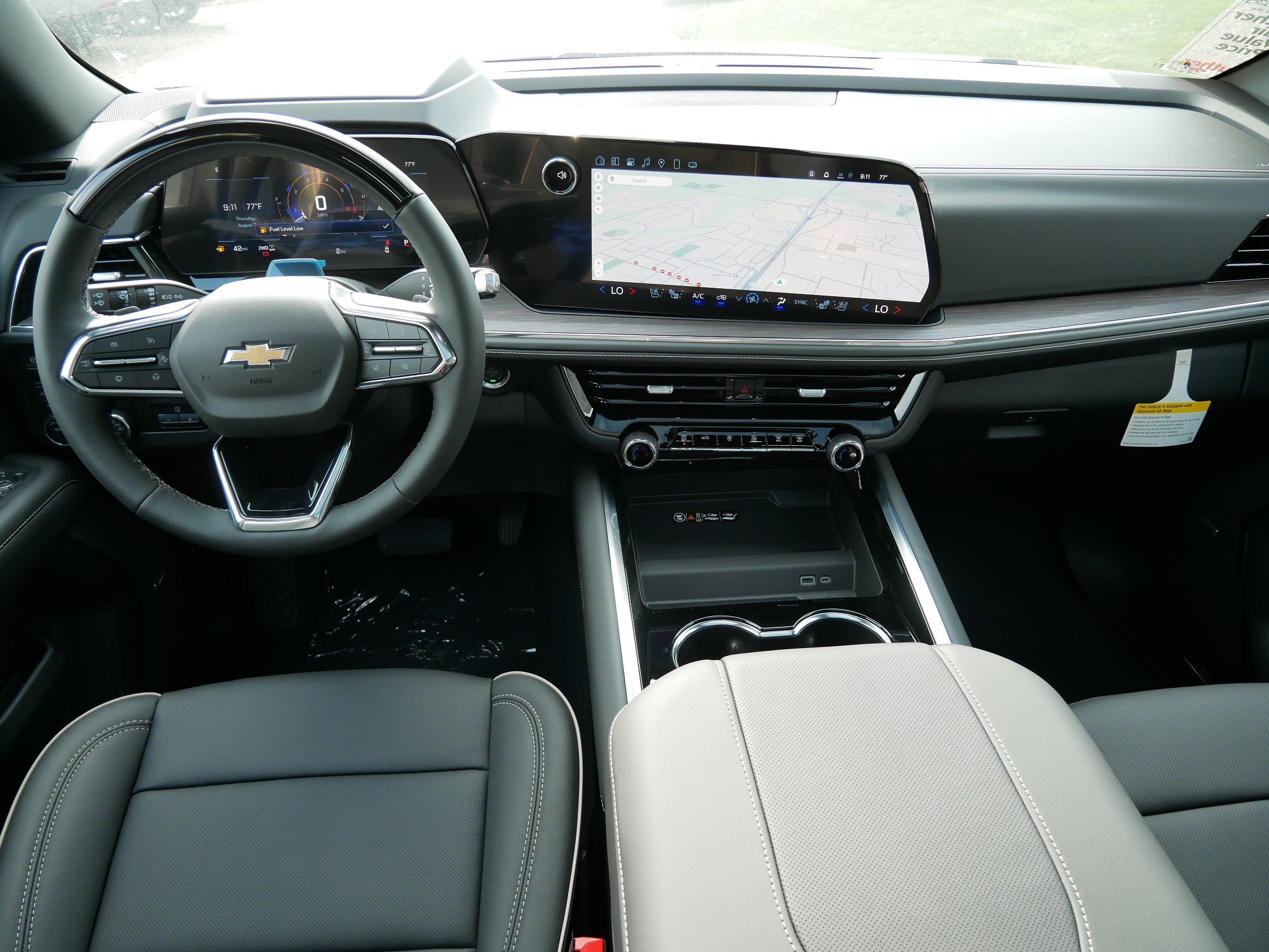 New 2025 Chevrolet Suburban Premier image 14