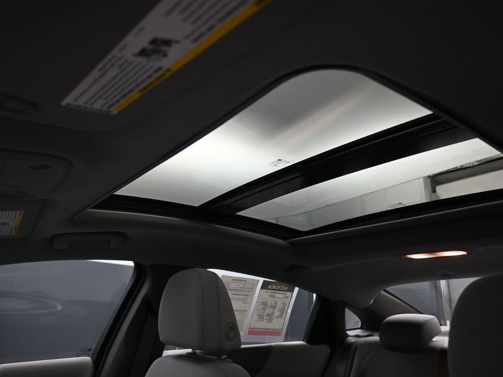 Used 2023 Chevrolet Malibu LT image 11