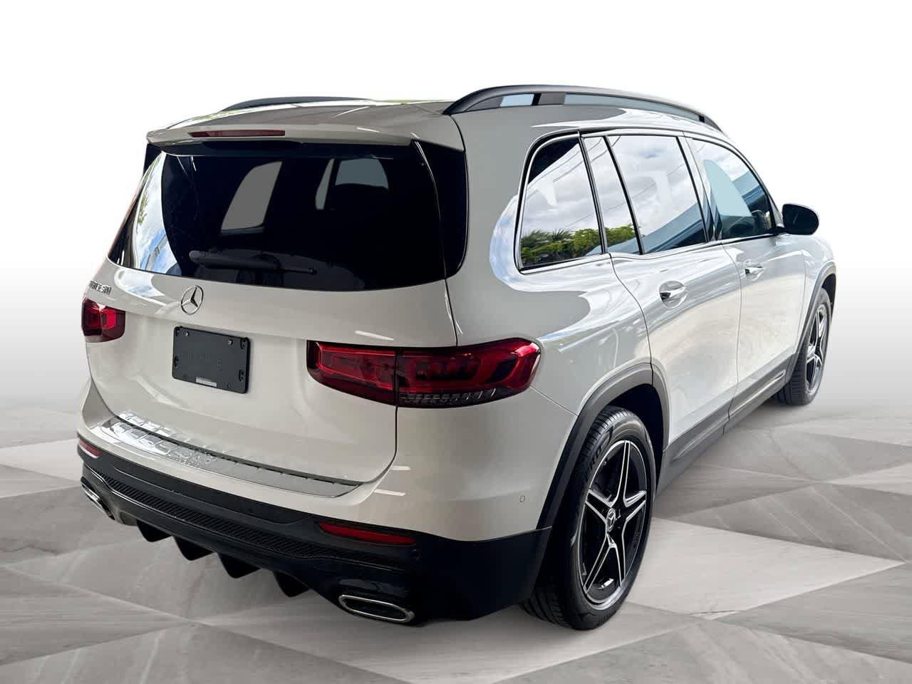 Used 2023 Mercedes-Benz GLB 250 image 8