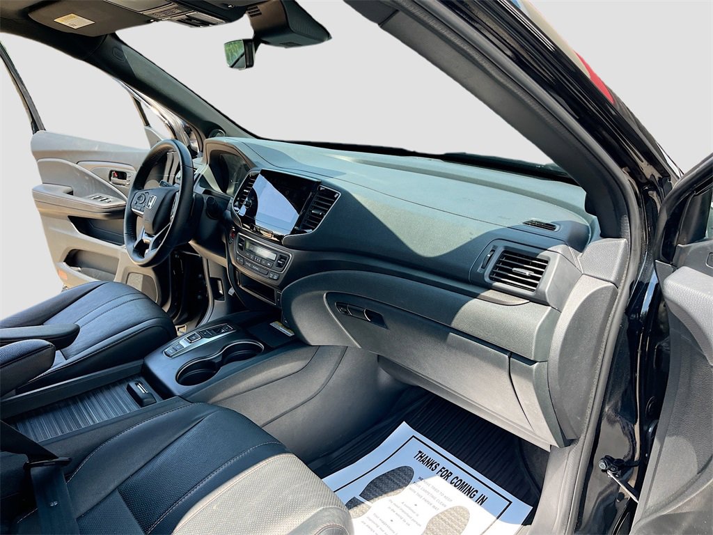 Used 2023 Honda Passport TrailSport image 30