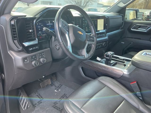 Used 2022 Chevrolet Silverado 1500 LTZ w/ LTZ Premium Package image 12
