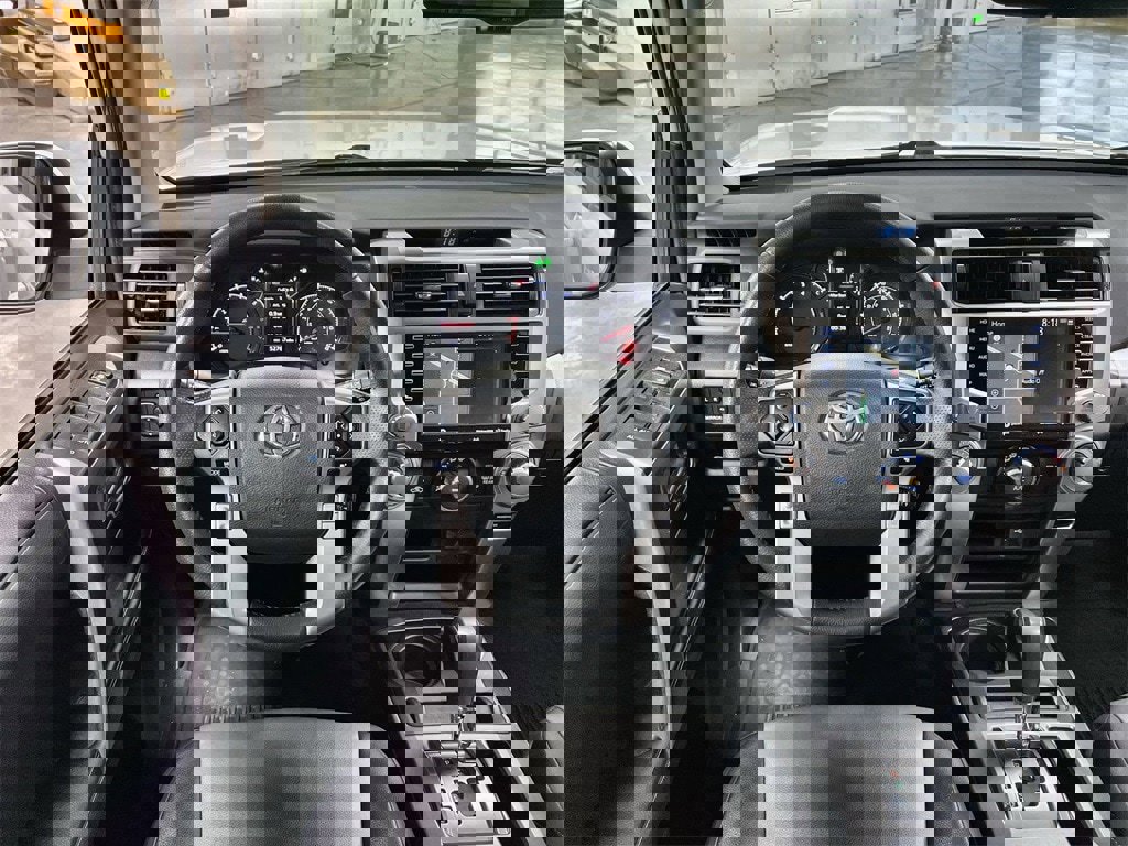 Used 2021 Toyota 4Runner SR5 Premium image 17