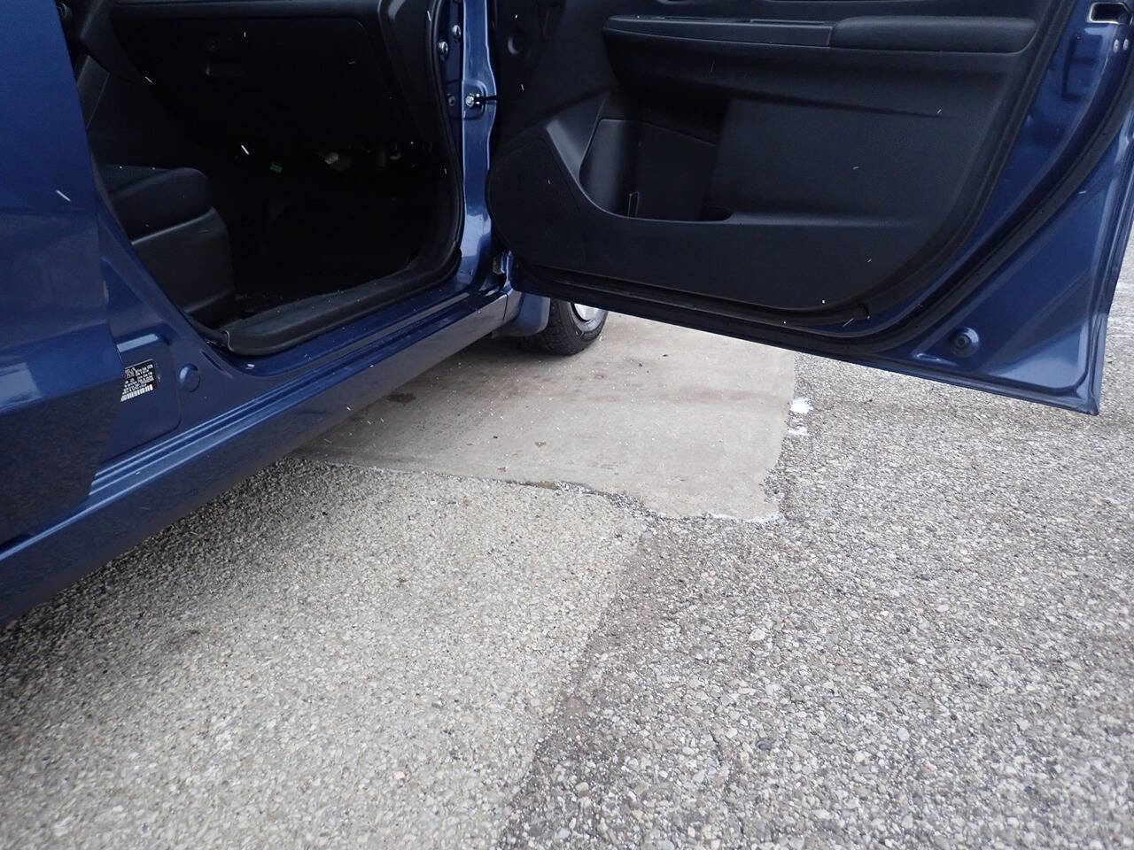 Used 2012 Subaru Impreza 2.0i image 24