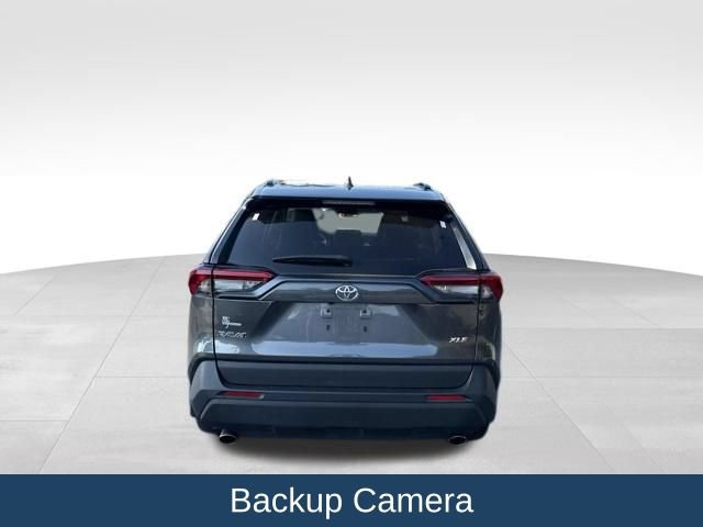 Used 2022 Toyota RAV4 XLE Premium FWD image 7