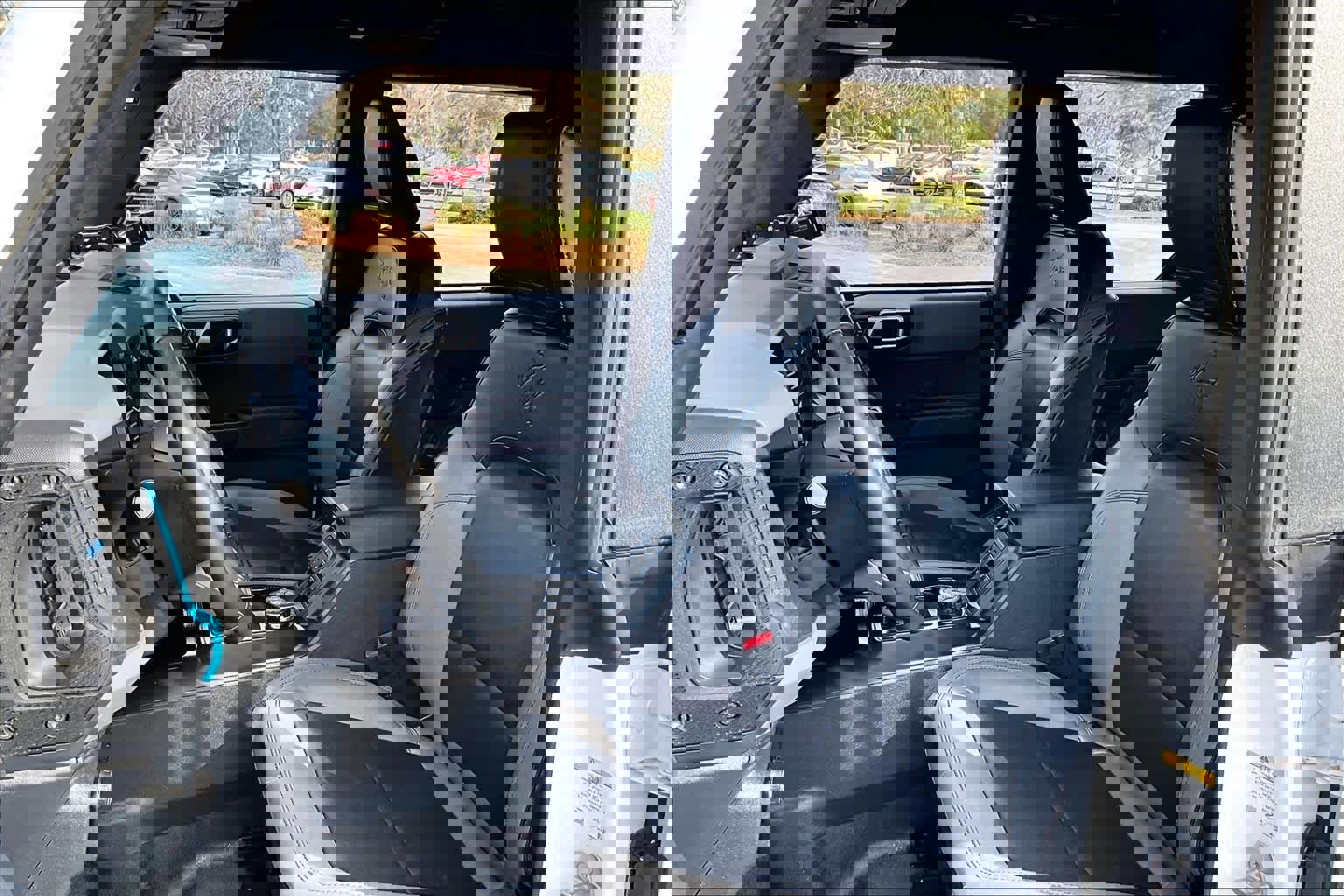 Used 2024 Ford Bronco Black Diamond image 8