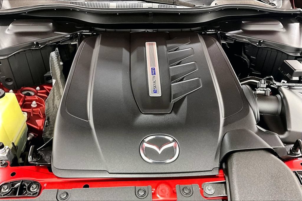 Used 2024 MAZDA CX-90 Plug-In Hybrid w/ Preferred AWD/4WD image 11