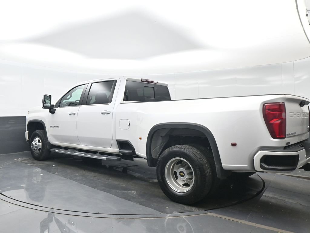 Used 2023 Chevrolet Silverado 3500 High Country image 4